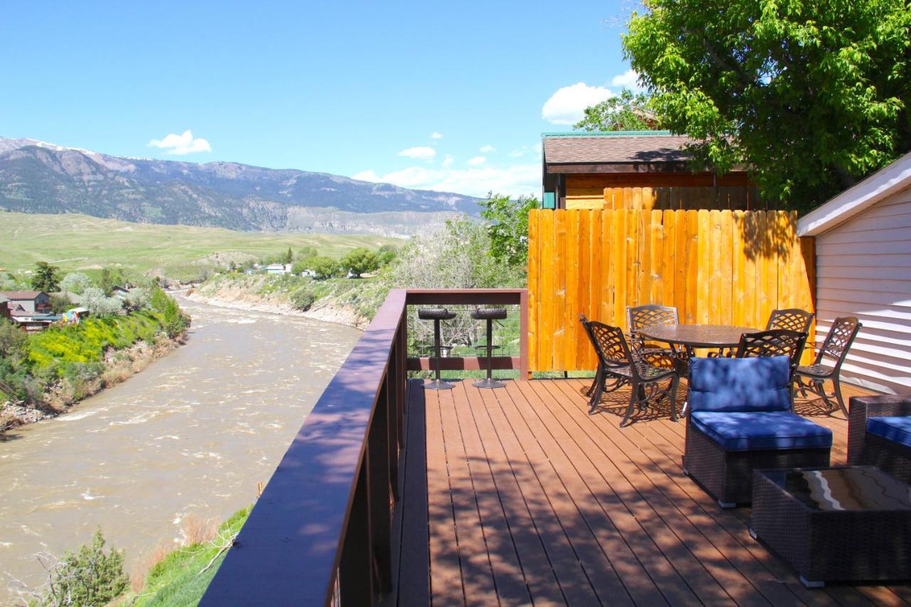 Yellowstone Treasure Guesthouses On The River Gardiner Buitenkant foto