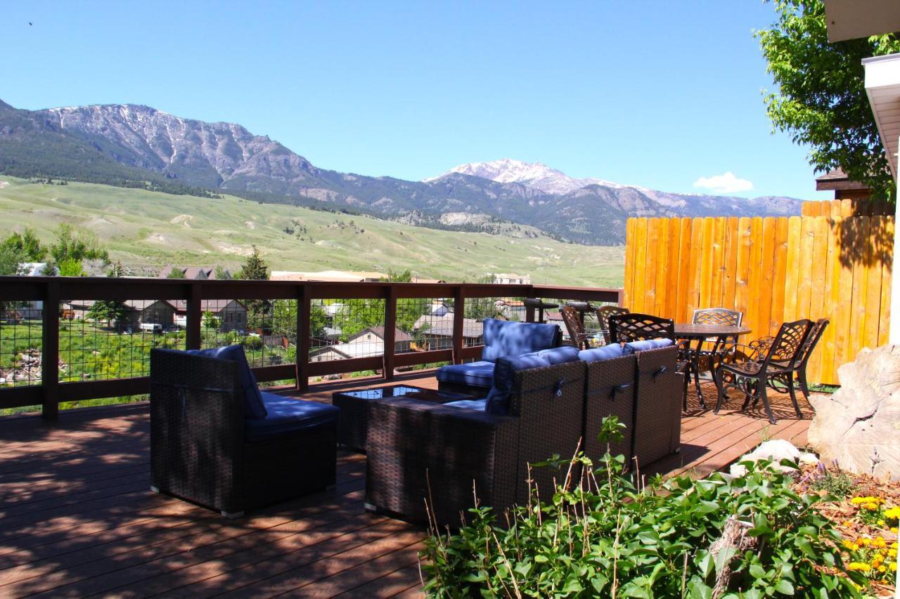 Yellowstone Treasure Guesthouses On The River Gardiner Buitenkant foto
