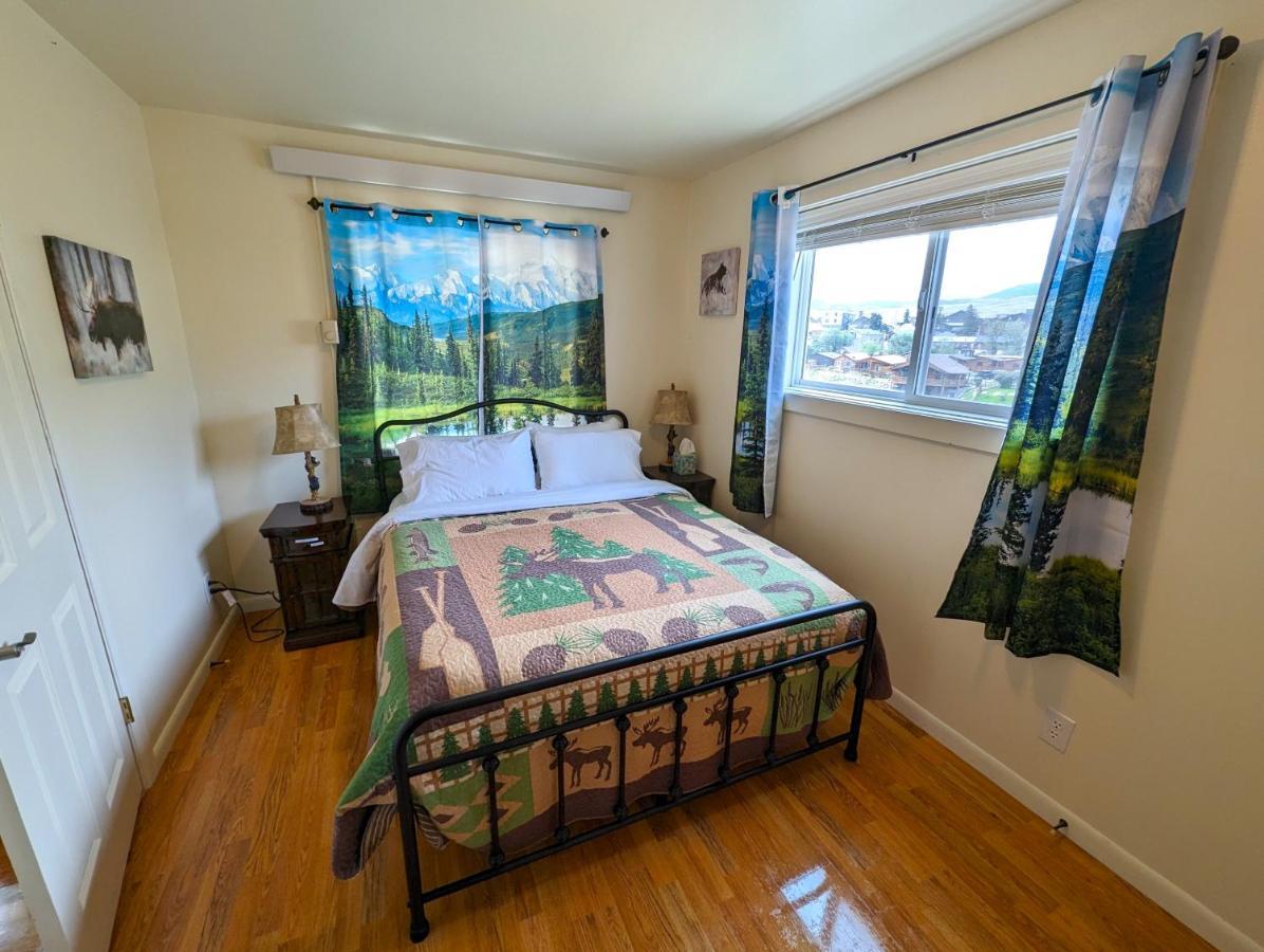 Yellowstone Treasure Guesthouses On The River Gardiner Buitenkant foto