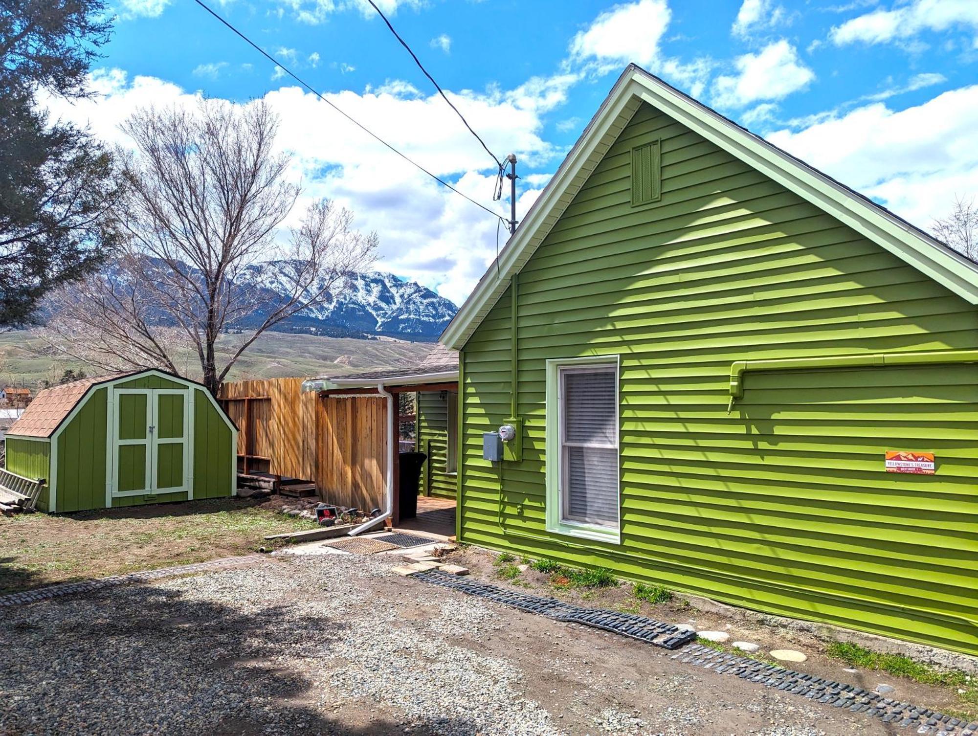 Yellowstone Treasure Guesthouses On The River Gardiner Buitenkant foto