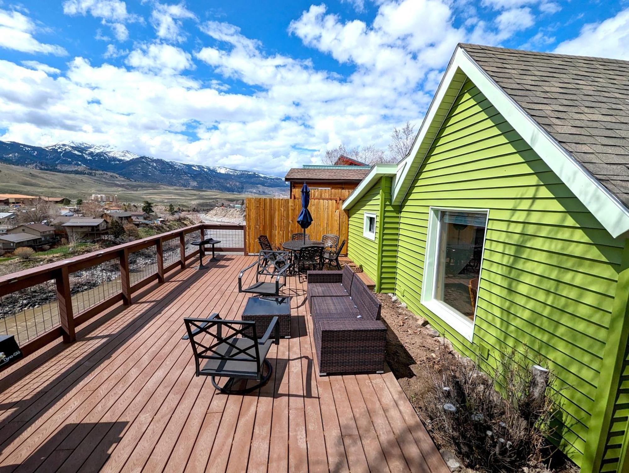 Yellowstone Treasure Guesthouses On The River Gardiner Buitenkant foto