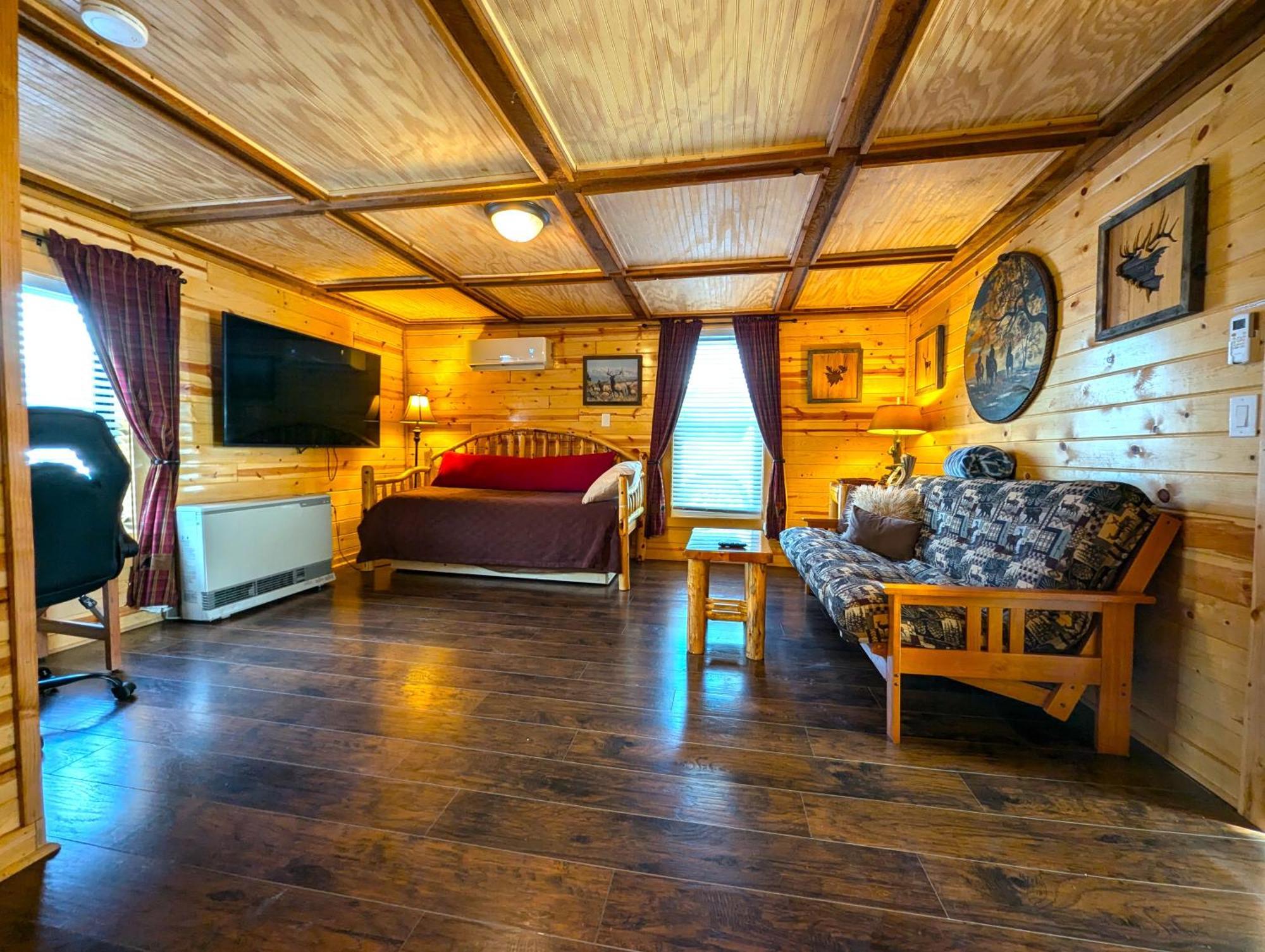 Yellowstone Treasure Guesthouses On The River Gardiner Buitenkant foto