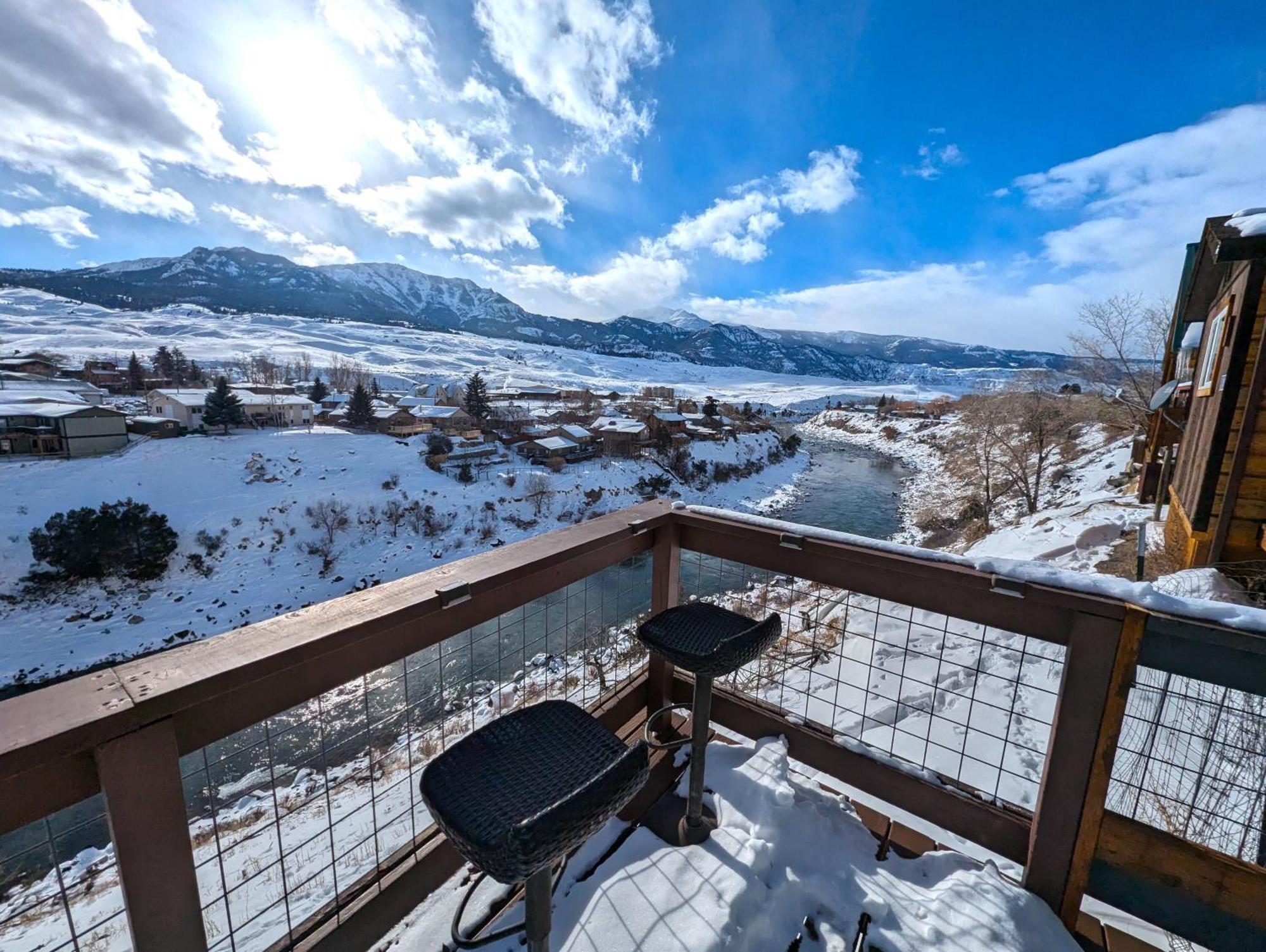 Yellowstone Treasure Guesthouses On The River Gardiner Buitenkant foto