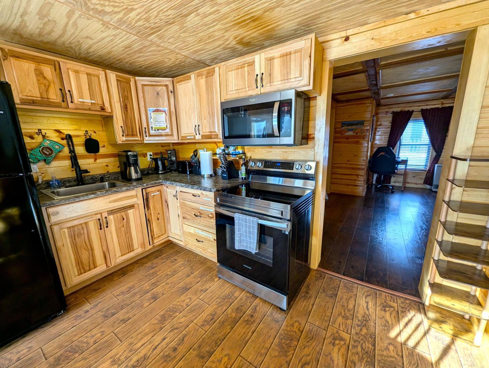 Yellowstone Treasure Guesthouses On The River Gardiner Buitenkant foto