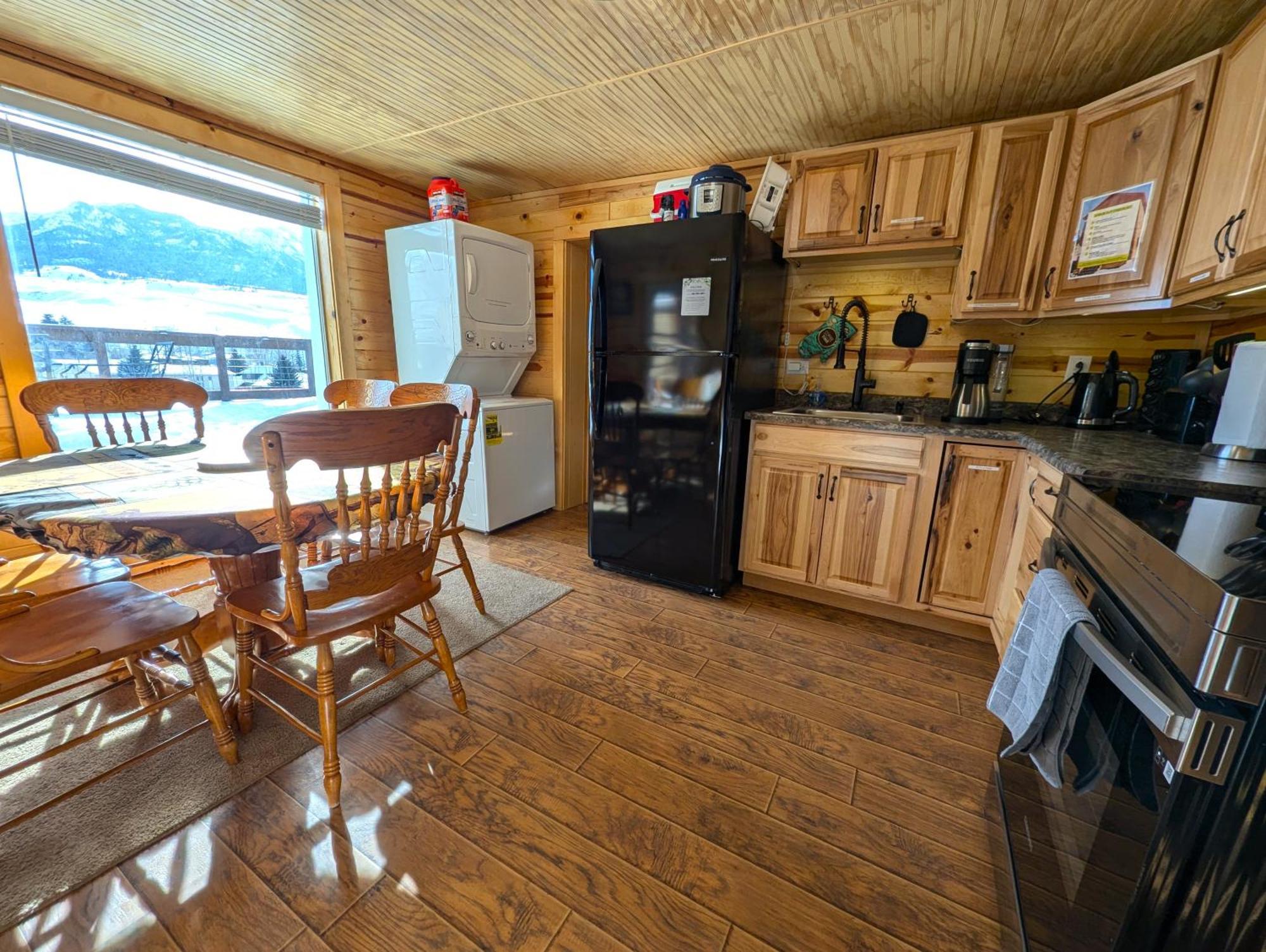 Yellowstone Treasure Guesthouses On The River Gardiner Buitenkant foto
